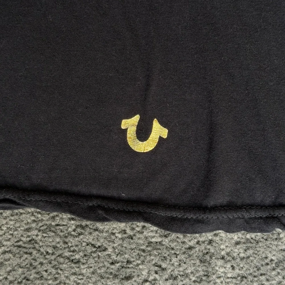 True Religion Mens Black Cotton Short Sleeve Gold Horseshoe Logo T-Shirt Medium